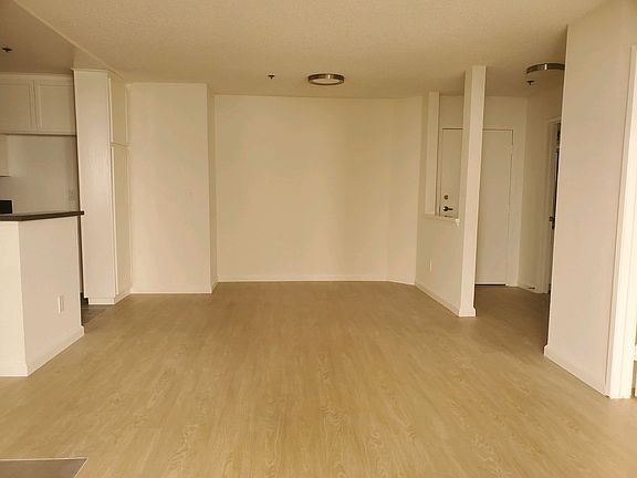 2nd image of 3344 Castle Heights Ave #208