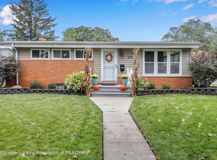 2517 Gay Ln, Lansing, MI 48912