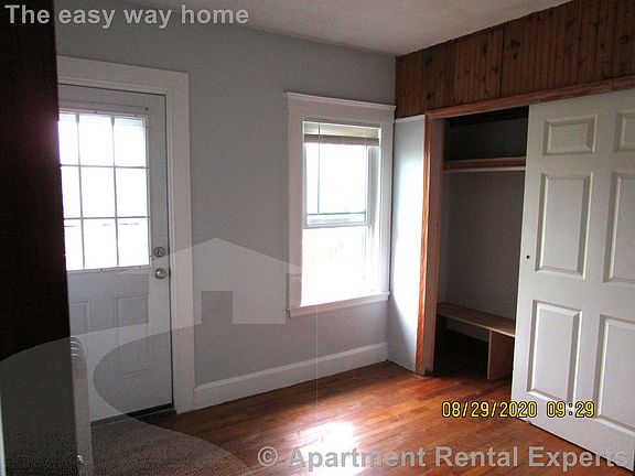 4th image of 17 Hinsdale St Floor 2