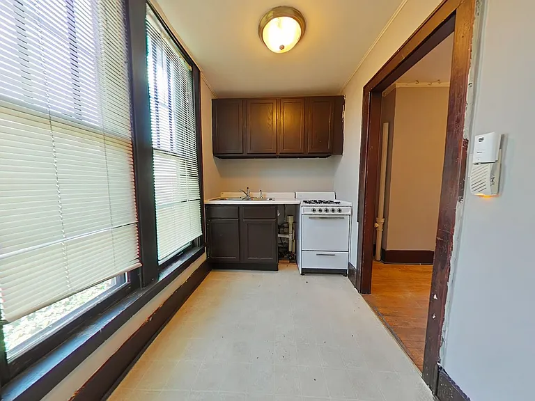 414 State St — Photo 4