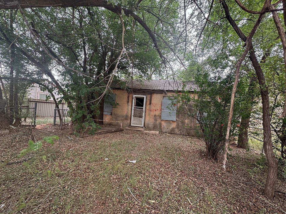 1st image of 411 N 10th St