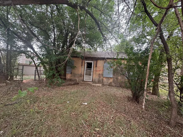 411 N 10th St, Lamesa, TX 79331