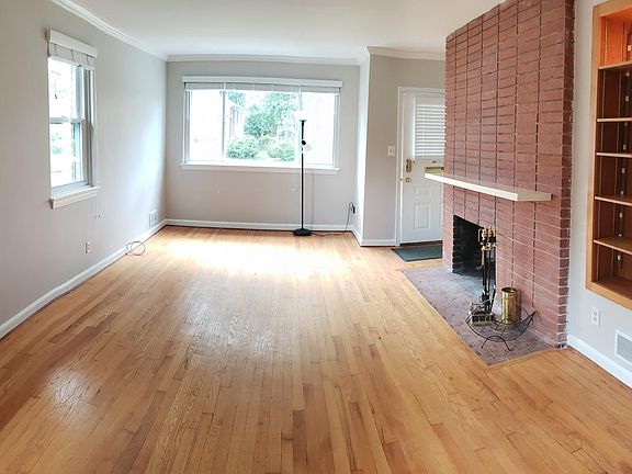 Living Room Wood Burning Fireplace Approx 12' x 20'