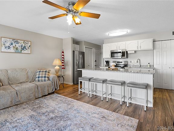 4th image of 237 Southwood Shores Pl #2B