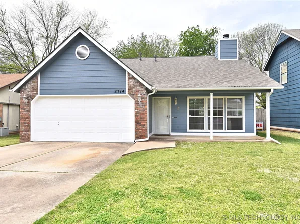 2714 S Oak Pl, Broken Arrow, OK 74012
