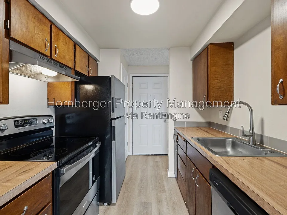 2807 E Boone Ave #2