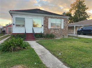 206 W Genie St, Chalmette, LA 70043