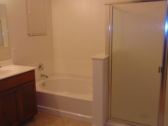 2nd image of 1185 E Madera Grove Ln