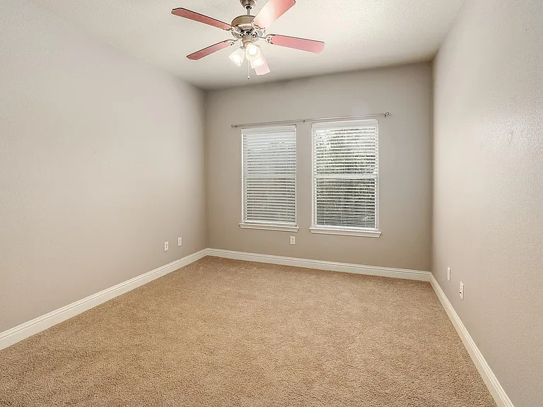 4803 Pecan Springs Rd #B — Photo 19
