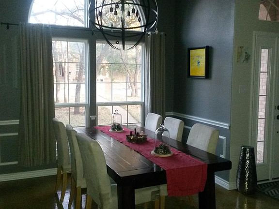 3rd image of 5 Holly Oaks Dr