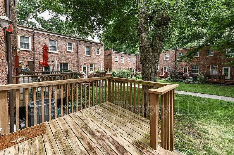 1 bed, 1.0 bath, 800 sqft, $2,200 — Photo 4