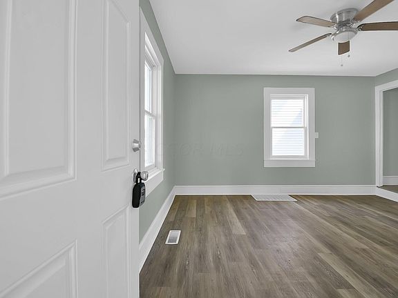 4th image of 48 N Pembroke Ave
