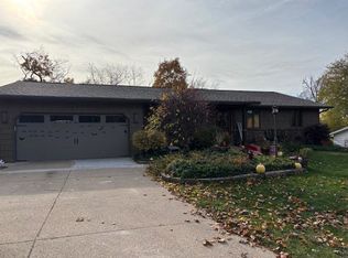 4525 Pawnee Pass, Fitchburg, WI 53711