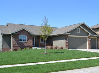 21210 Lincoln Blvd, Gretna, NE 68028