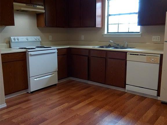 4th image of 726 Schmitz Ave APT 4