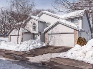 2832 Riverwood Ln NW, Rochester, MN 55901