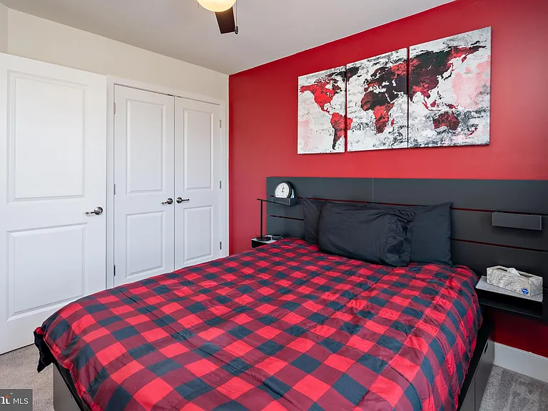 618 Chalcedony Ln — Photo 36