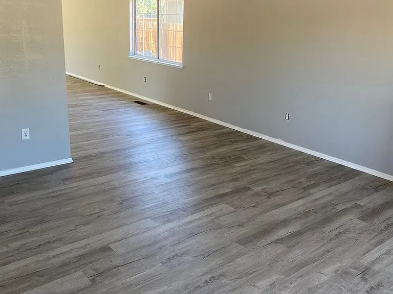 203 Gordon Ln — Photo 15