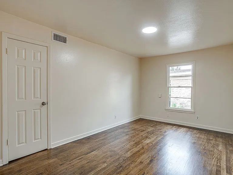 4315 Mackey Dr — Photo 15