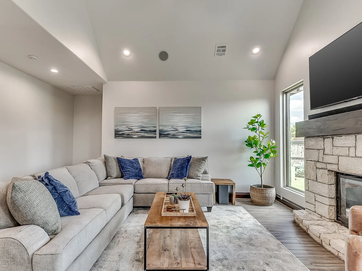 11804 Volterra Way — Photo 4