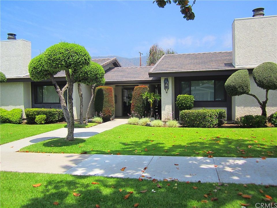 1st image of 209 E Meda Ave