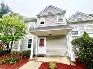 12 Durham Ct, Middletown, NY 10940