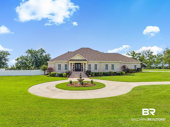 2nd image of 12973 Saddlebrook Cir