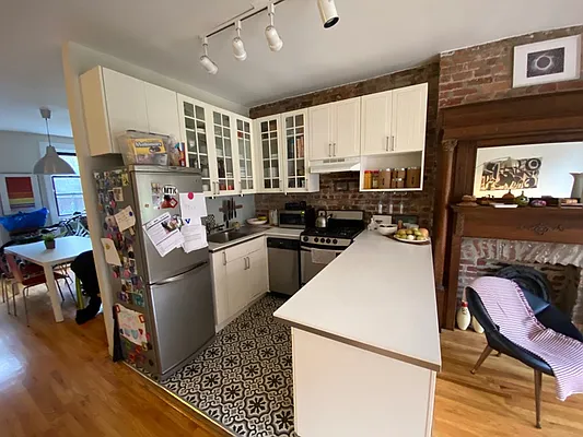 Rented by Douglas Elliman | media 18