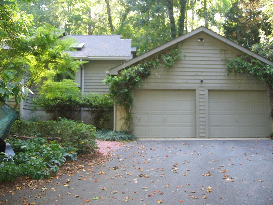 1st image of 672 Spindlewood