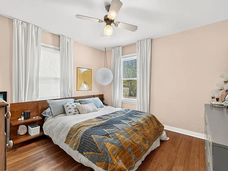 200 E Skyview Rd — Photo 16