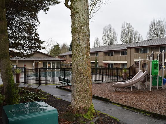2nd image of 10117 NE 9th Ave #G109
