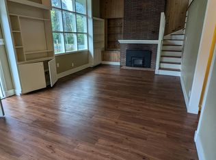 302 Fishpond Rd, Kelso, WA 98626