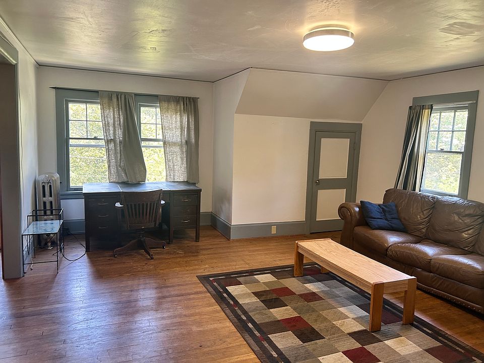 1st image of 105 Worth St #2