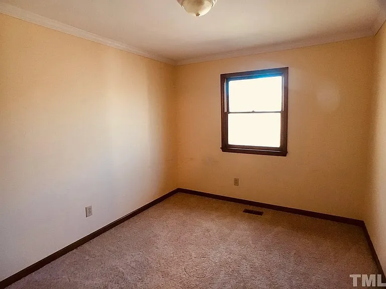 105 Lantern Way — Photo 3