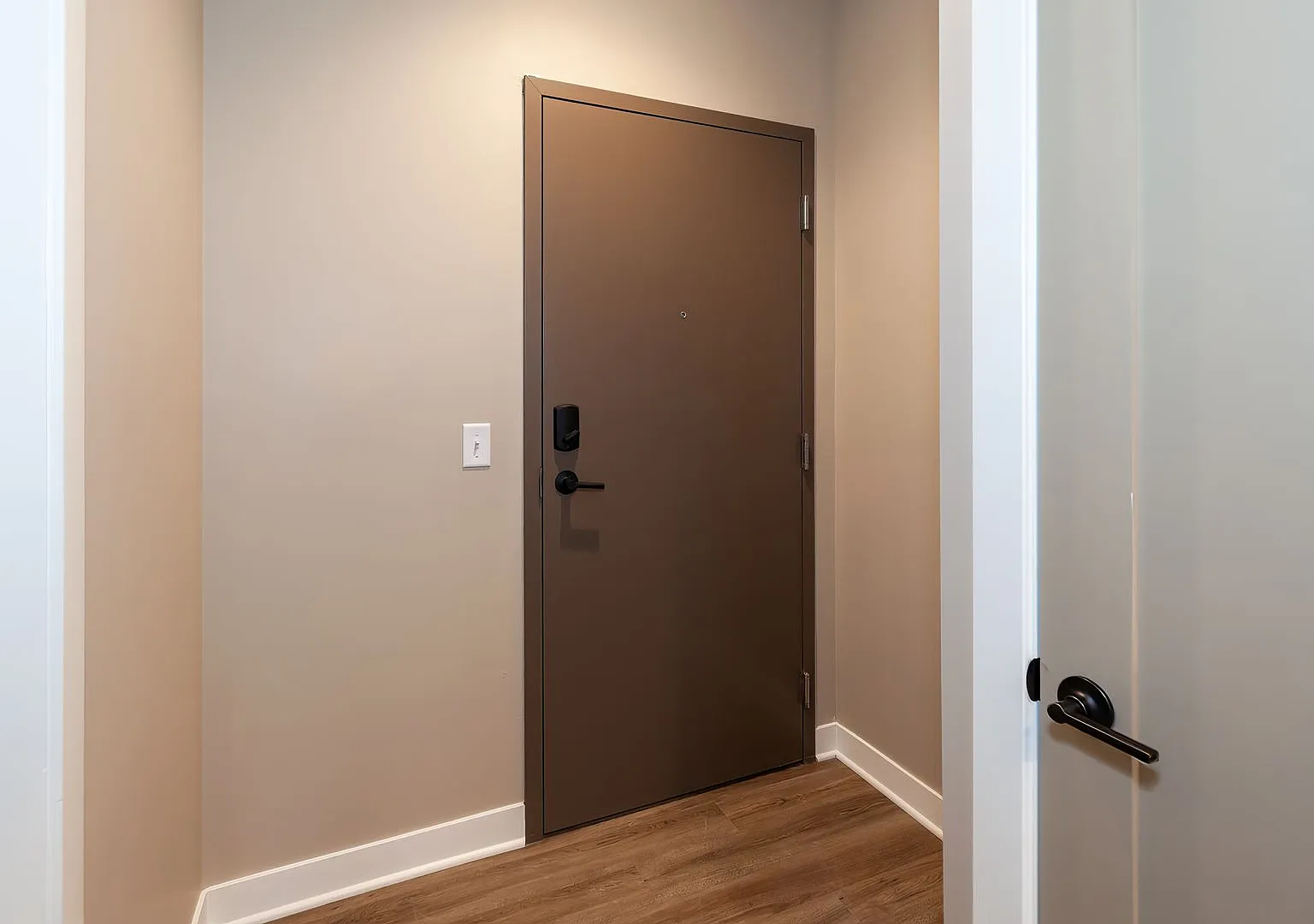 Isaac Executive Suites — Photo 1
