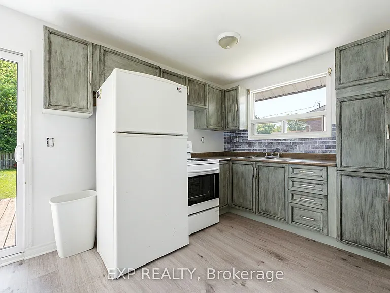 125 Cronsberry Rd — Photo 11