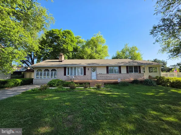 8117 Woodloo Ct, Ellicott City, MD 21043
