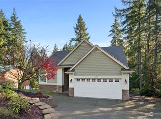 2391 E Trails End Dr, Belfair, WA 98528