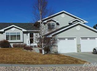 328 Middle Valley Dr, Rapid City, SD 57701