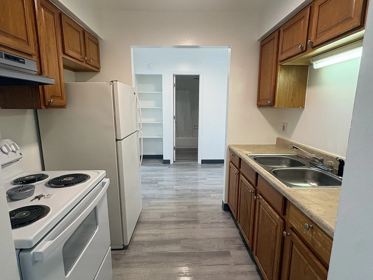 750 Michigan Ave E, Battle Creek, MI 49014 - 4 — Photo 4