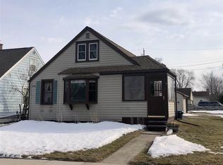 955 Adams St, Neenah, WI 54956