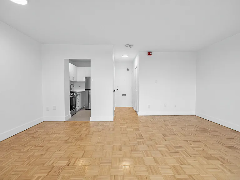 2070 Camilla Rd — Photo 16