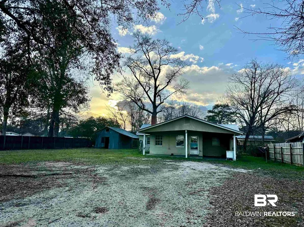 408 Florida St, East Brewton, AL 36426