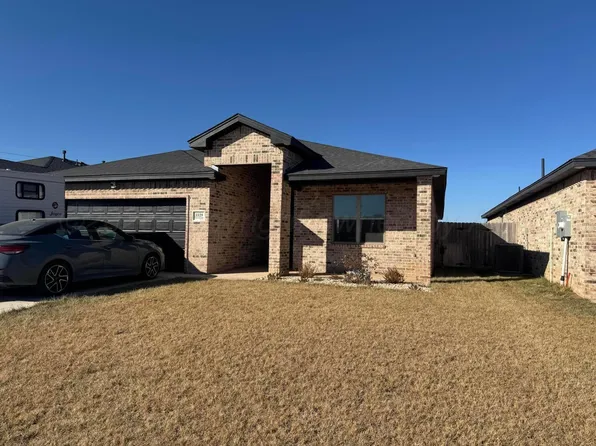 1128 Estacado St, Hereford, TX 79045