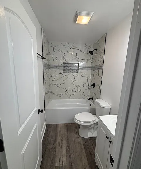 3287 Ashland St — Photo 9