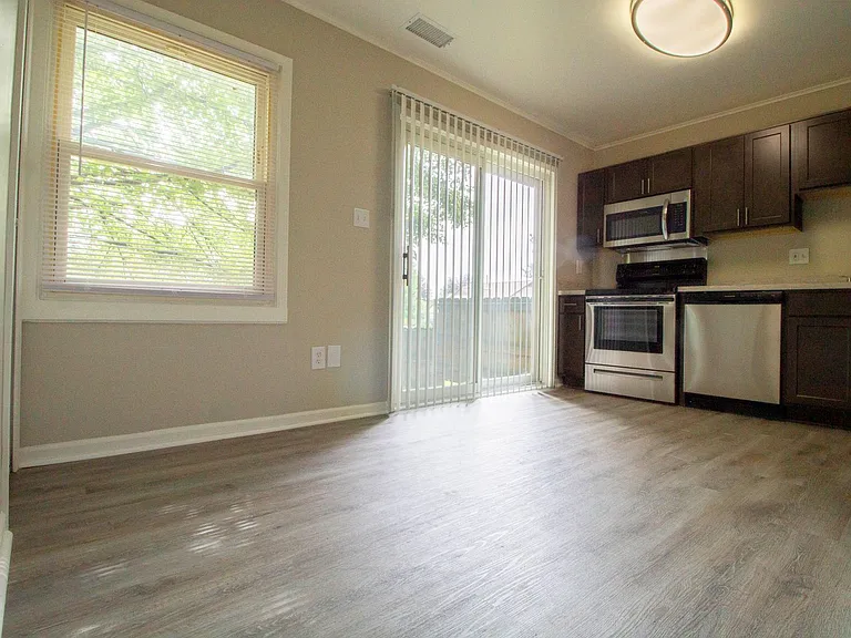 Meadowfield Townhomes — Photo 39