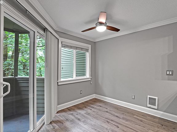 5th image of 9943 SE Talbert St