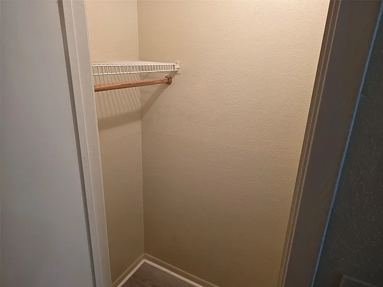 3025 Walnut Bend Ln #21 — Photo 31