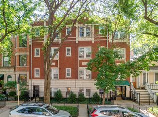 2827 N Burling, Chicago, IL 60657