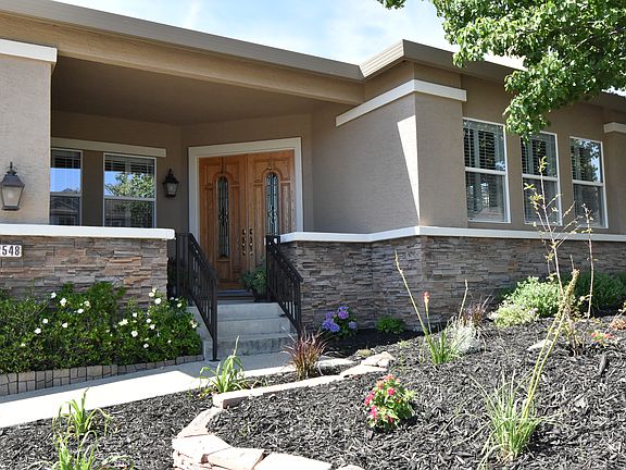 2nd image of 2548 Clubhouse Dr W